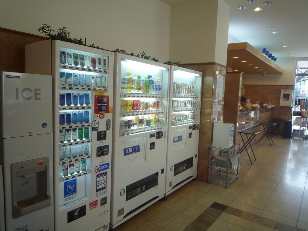 Toyoko Inn Hiroshima Heiwa-Odori Exterior photo